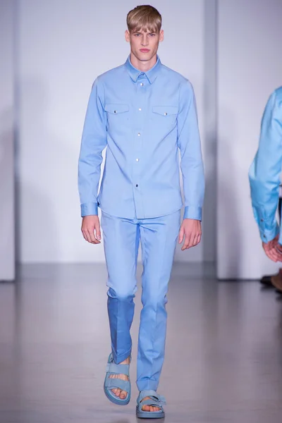 Look 9